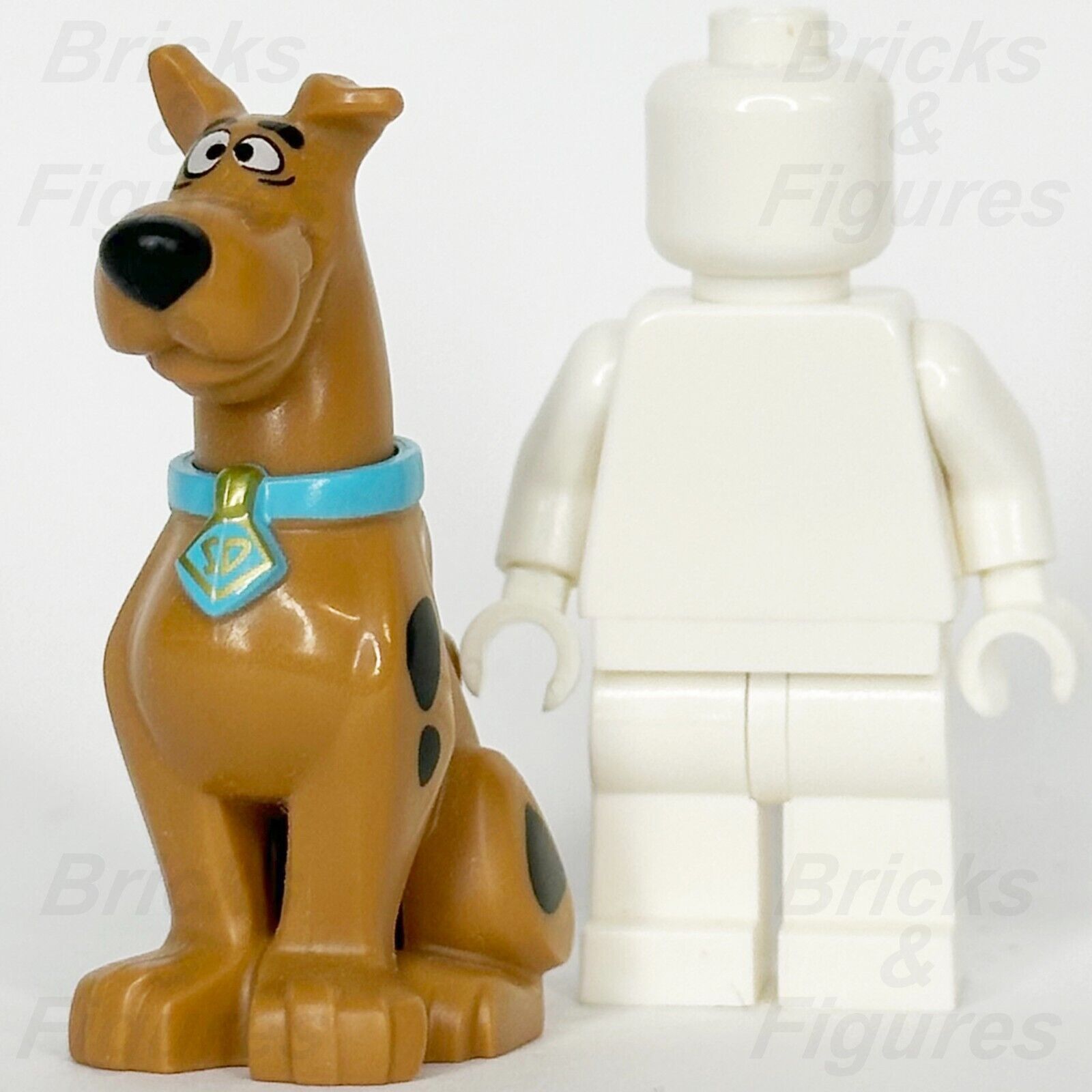 LEGO Scooby-Doo Minifigure Great Dane Dog Sitting Tongue Licking Chops 71206